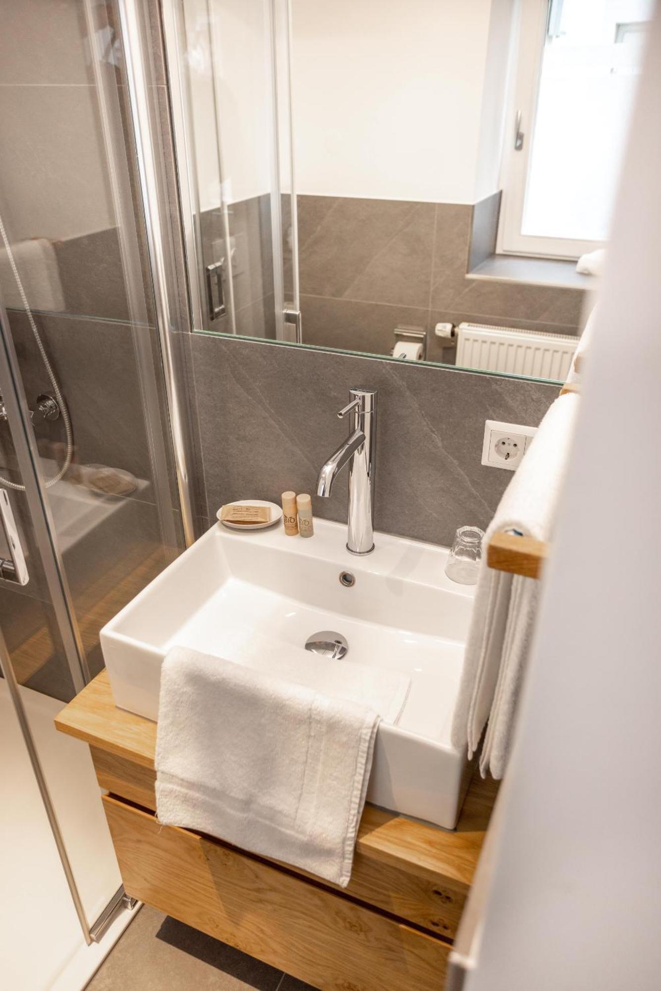 Wanderers Neubau Bed and Breakfast Birkweiler Buitenkant foto